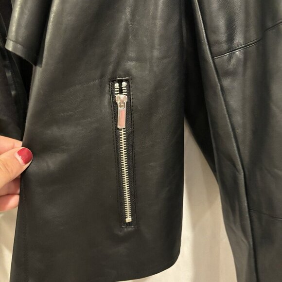 Ookie & Layla black Faux Leather Open Front Drape moto Jacket Women’s Size 1X - Picture 3 of 11
